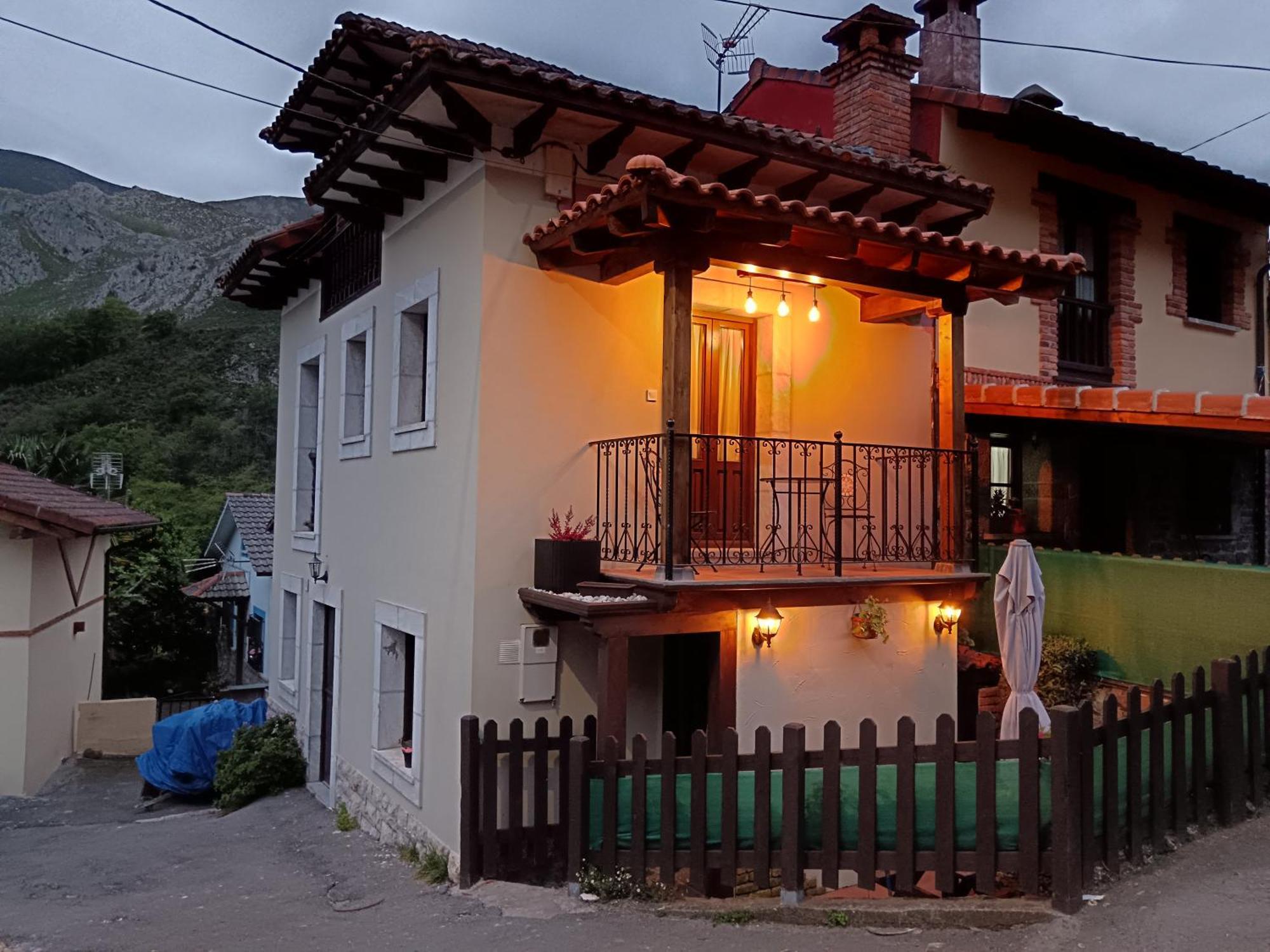 Casa Rural El Canton กังกัส เด โอนิส ภายนอก รูปภาพ